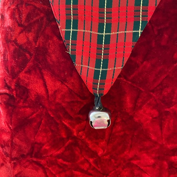 Christmas Plaid Bell 🛎️ Dakota Pillow🎄 - Picture 4 of 5